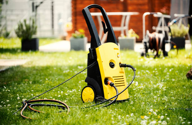 Animal Enclosure Cleaning in Oak Grove, OR
